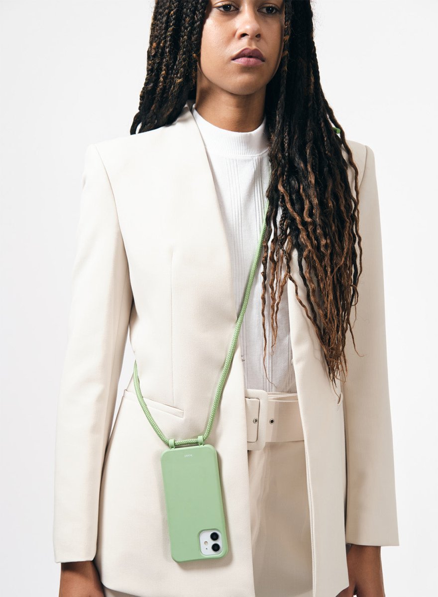 Funda con cuerda para iPhone Wasabi