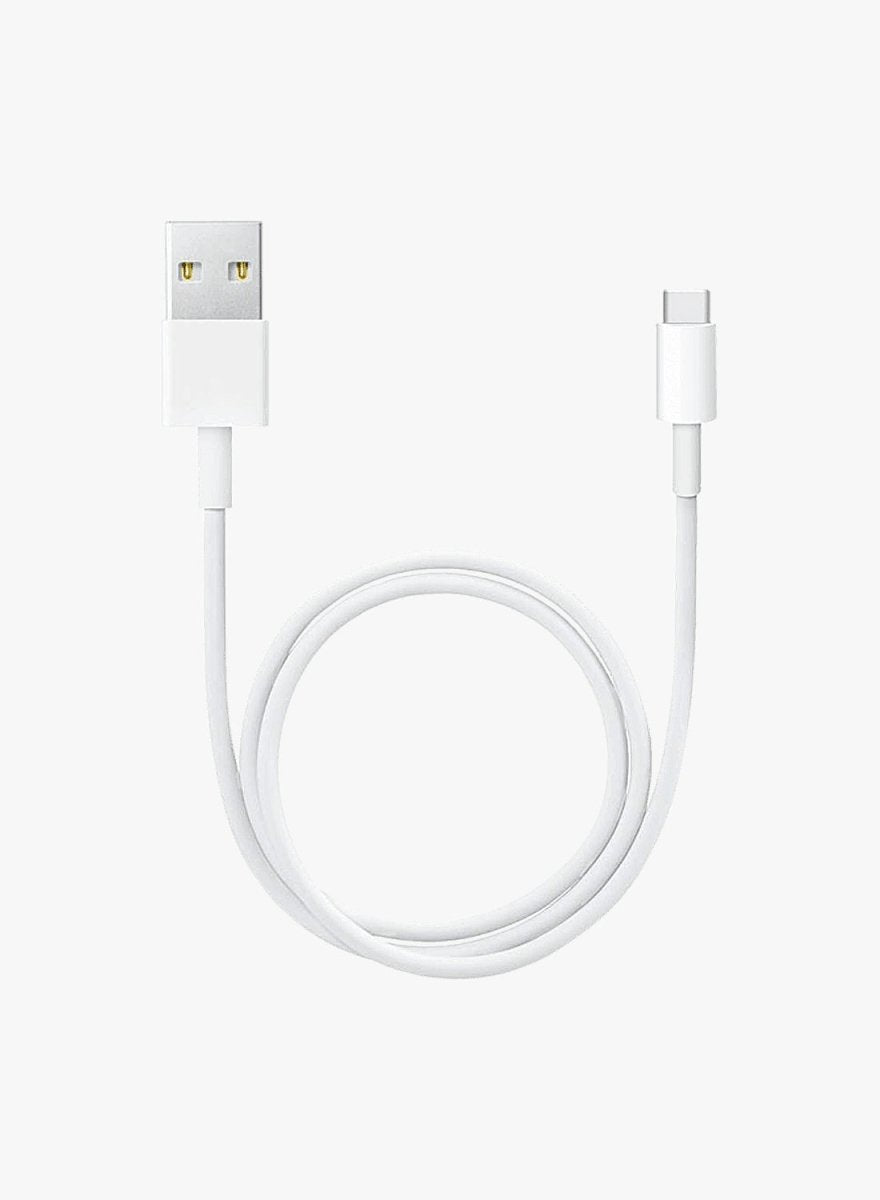 Cable de carga y conexión USB a conector USB-C. Color blanco.